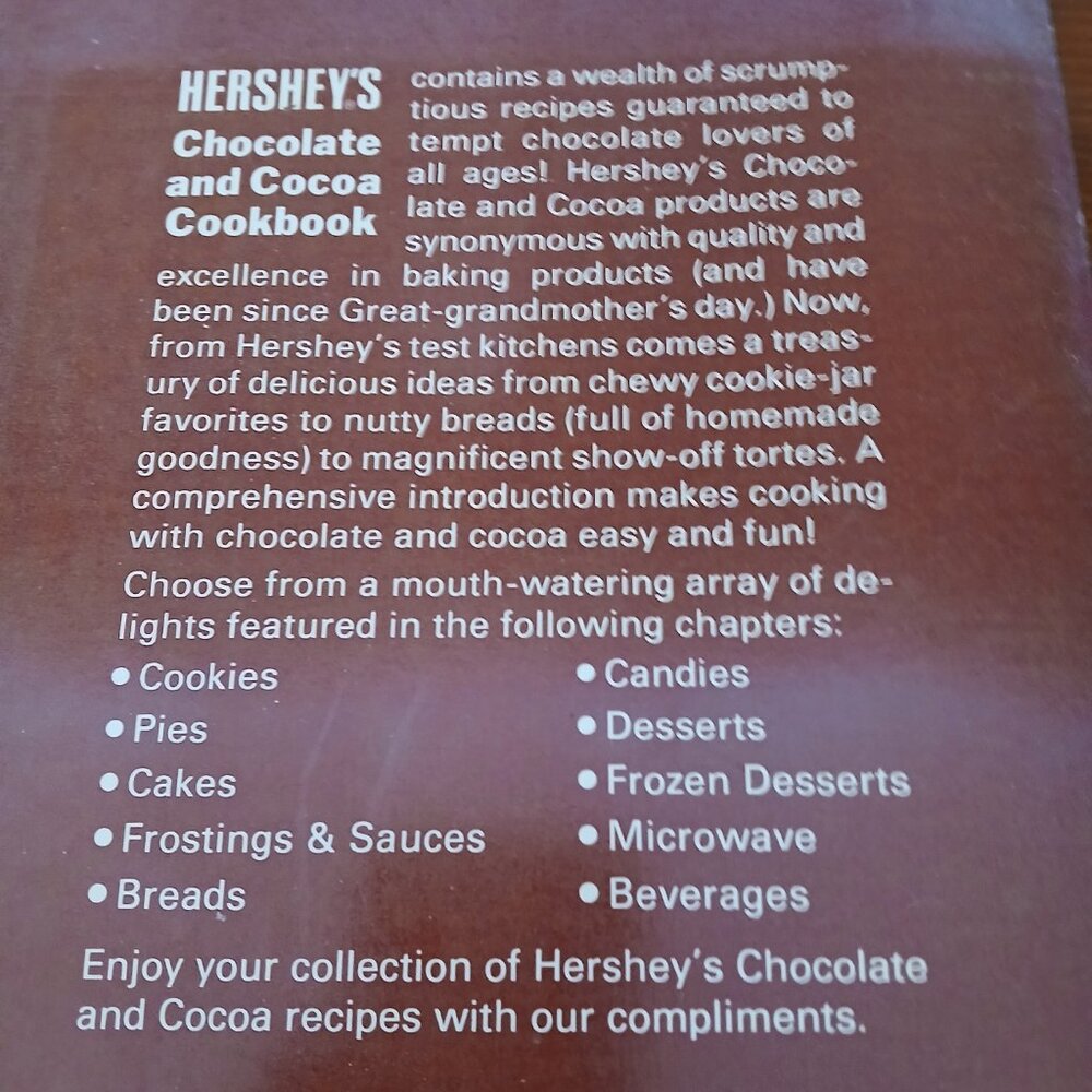 Vintage Hershey's Chocolate and Cocoa Cookbook  Softcover GUC - Picture 3 of 5